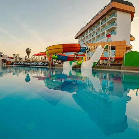 Throne & Hotel 5*